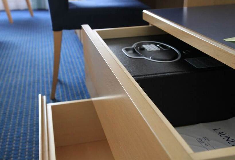 اتاق استاندارد چهار تخته, Daiichi  Tokyo Seafort