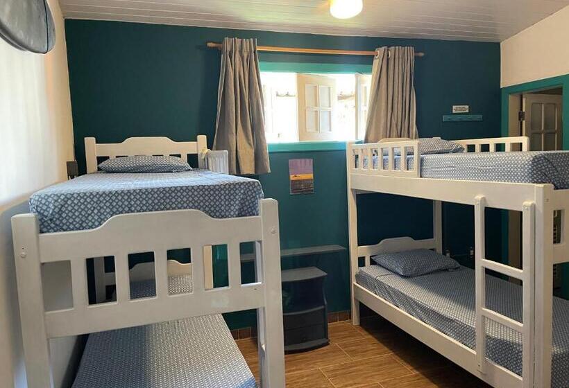 تختخواب در اتاق مشترک, Bada Hostel & Kite School