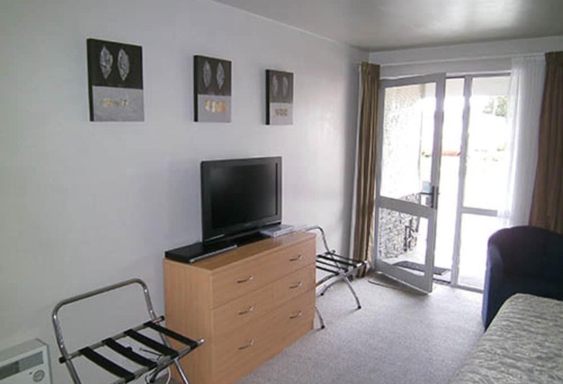 스탠다드 스튜디오, Anchorage Motel Apartments