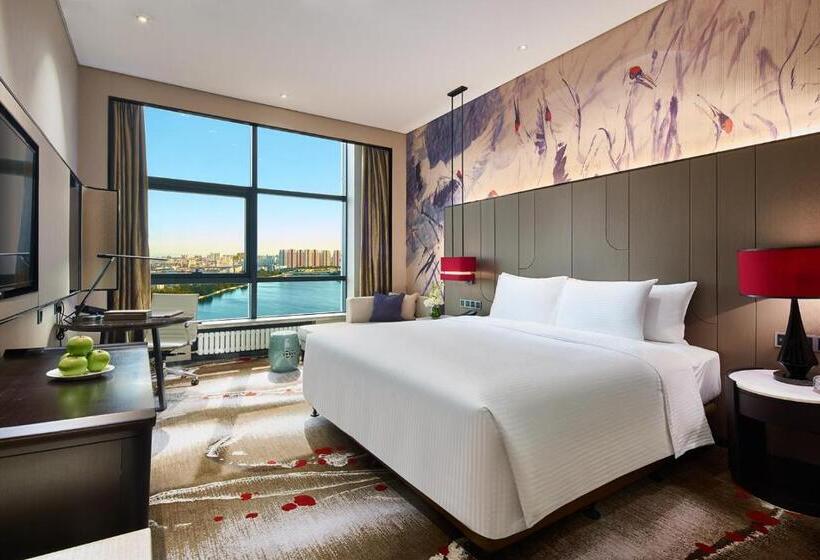 Номер Deluxe Кровать Кинг, Wanda Realm Qiqihar