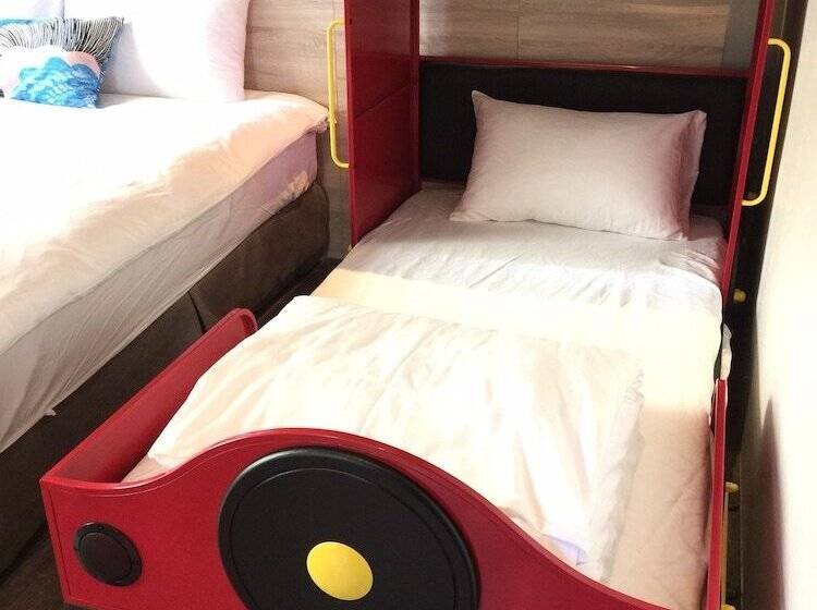 اتاق خانوادگی, Ruo Shui Hotspring