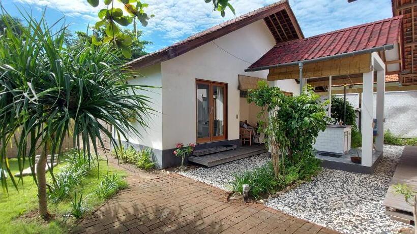 ویلای 4 خوابه, Living Room Lembongan