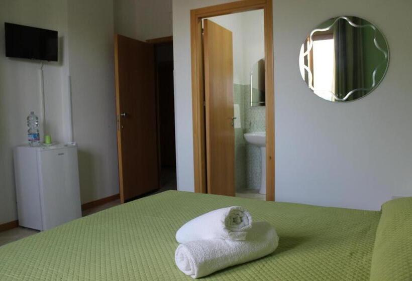 Quarto Estandar, Casa Chiarenza