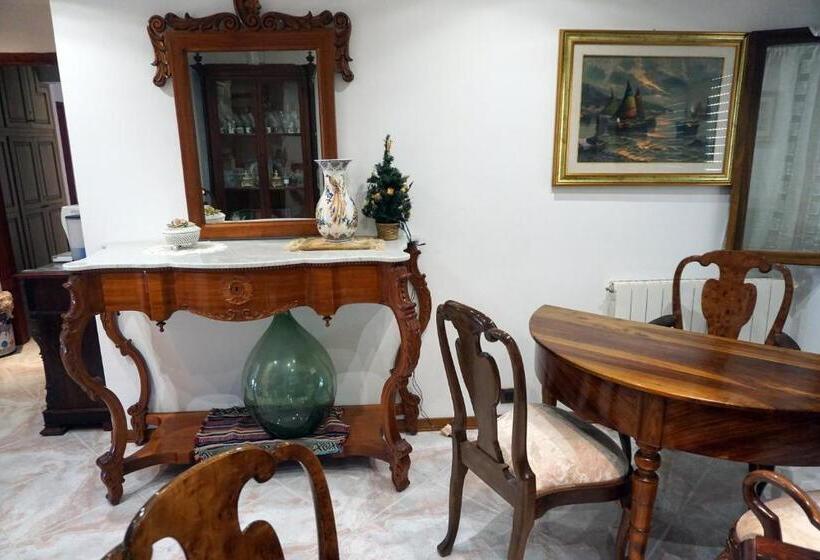 Quarto Estandar com Sacada, Casa Chiarenza