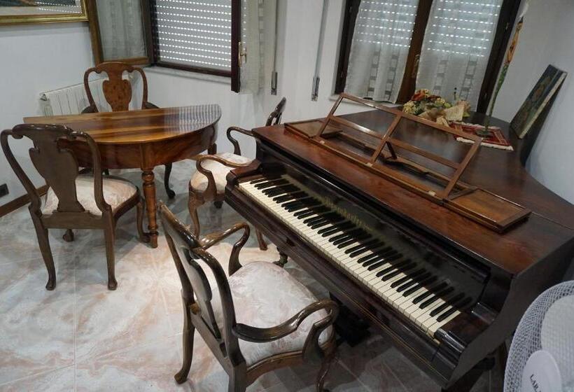 Quarto Deluxe com Sacada, Casa Chiarenza