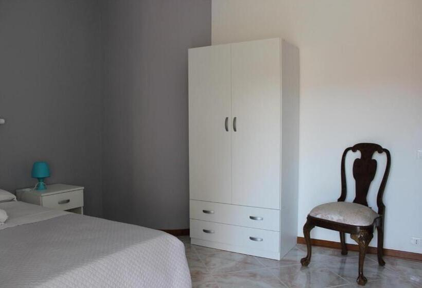 Quarto Deluxe com Sacada, Casa Chiarenza