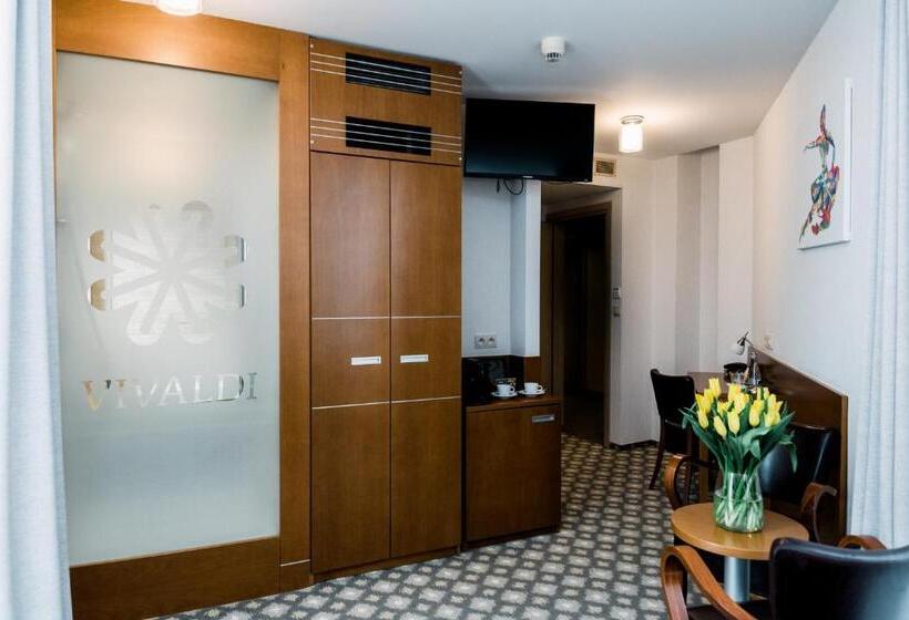 Deluxe Room, Vivaldi
