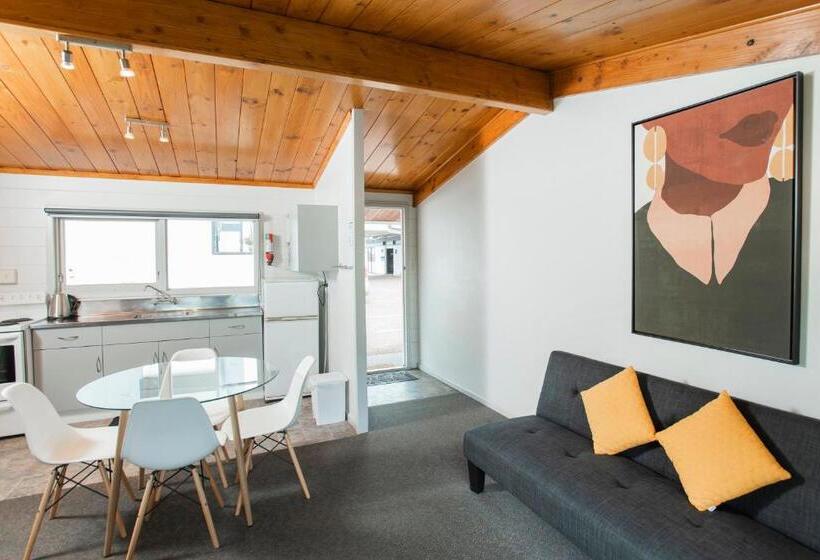 Апартаменты 1 Спальня Вид на Сад, Waikanae Beach Motel