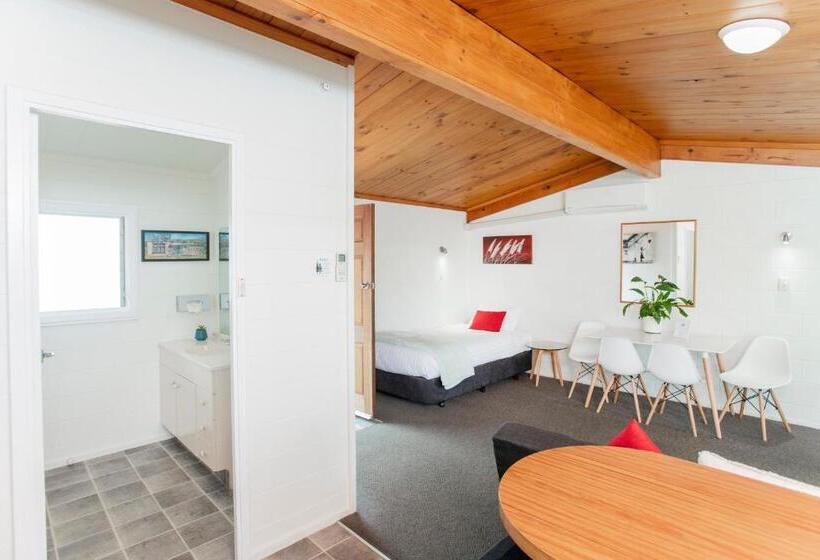 Апартаменты 2 Спальни, Waikanae Beach Motel