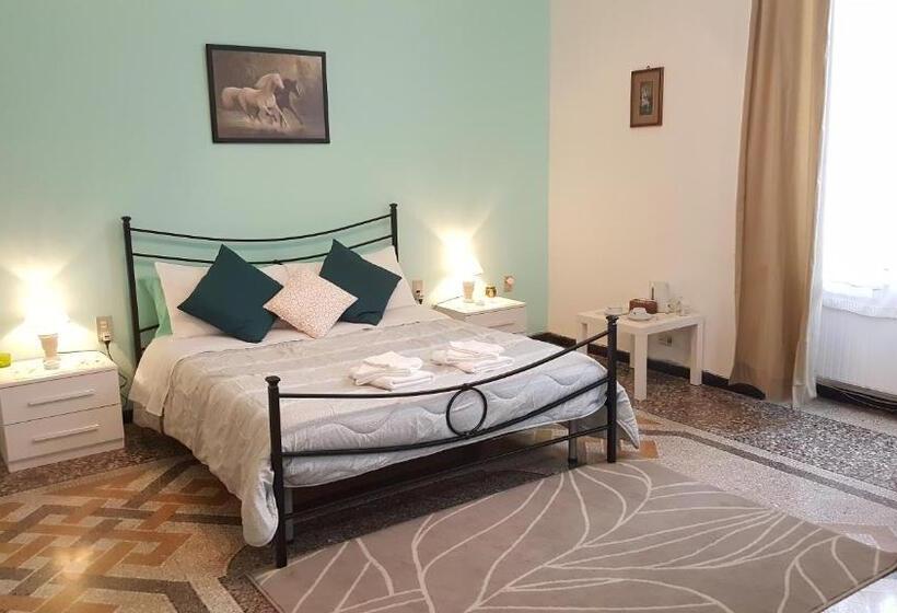 اتاق لوکس, Royal Suite