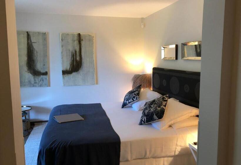 Quarto Deluxe Vista Mar com Sacada, Le Clos Des Sept Palmiers