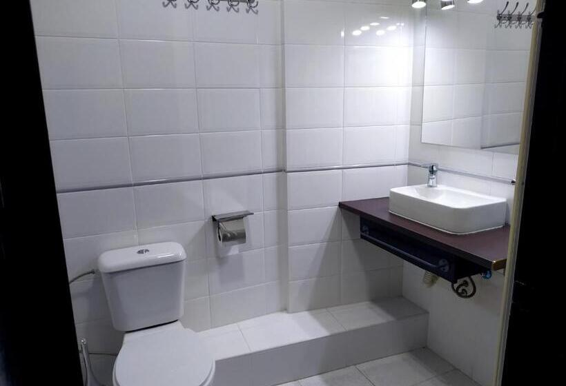 Номер Basic, Flats Friends Plaza De La Reina