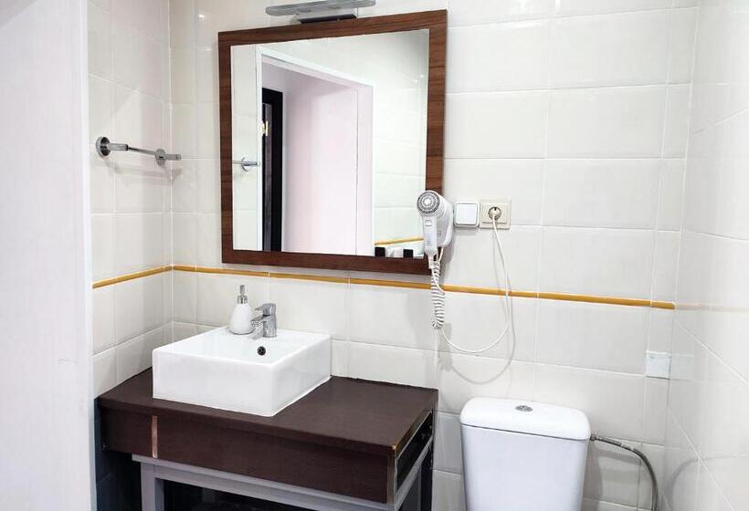 Стандартный Номер Кровать Кинг, Flats Friends Plaza De La Reina