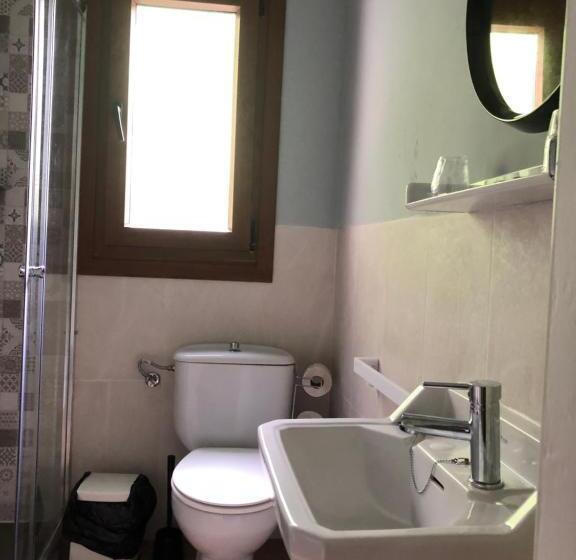 스탠다드 스튜디오 킹침대, Hostal Restaurante Fogón De Gredos