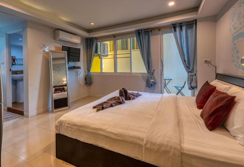 Номер Стандарт с Балконом, Lemon Loft Boutique Room