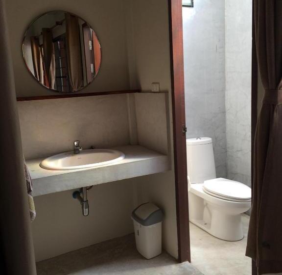 اتاق استاندارد, Fern House Retreat