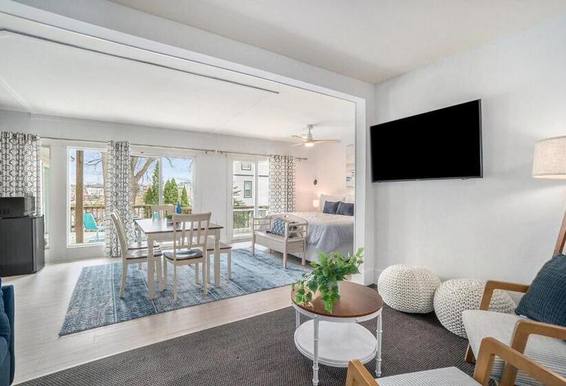 Апартаменты 1 Спальня, Waters View Inn