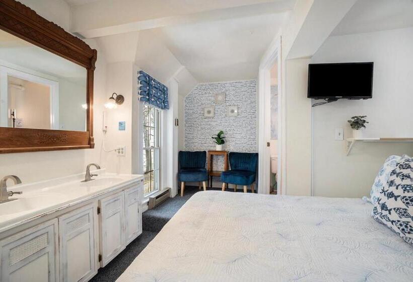 Номер Стандарт, Waters View Inn