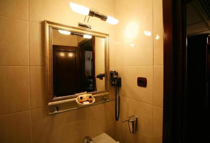 اتاق استاندارد سه نفره, Bucium Motel & Spa