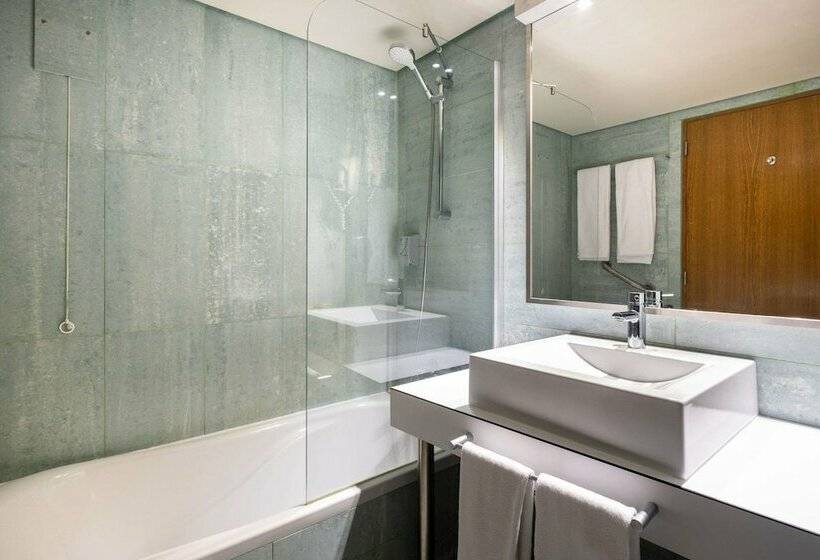 Номер Стандарт, The Azoriani Boutique, Ascend Hotel Collection