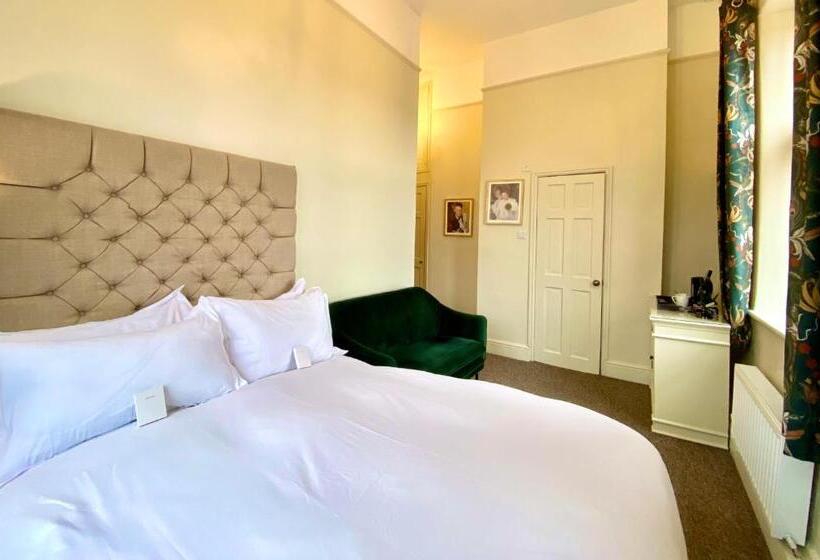 Номер Basic, Ruswarp Hall   Whitby