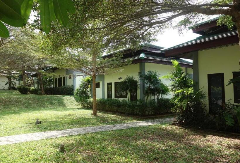 Бунгало Deluxe, Khaolak Hillside Villa
