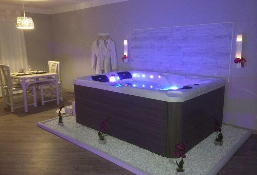 Люкс с гидромассажем, La Paillote Exotique Spa