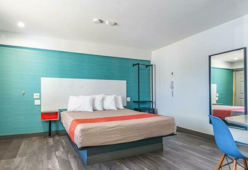 חדר סטודיו סטנדרד, Solo Motel Broadway