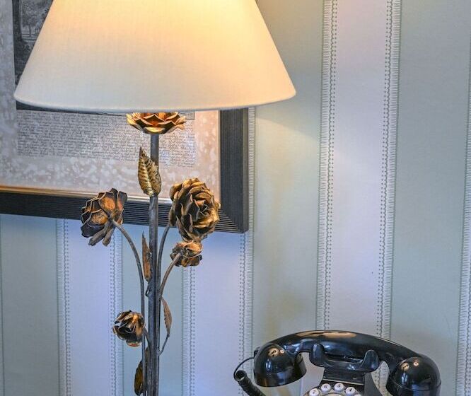 اتاق کلاب, The Jockey Club Rooms