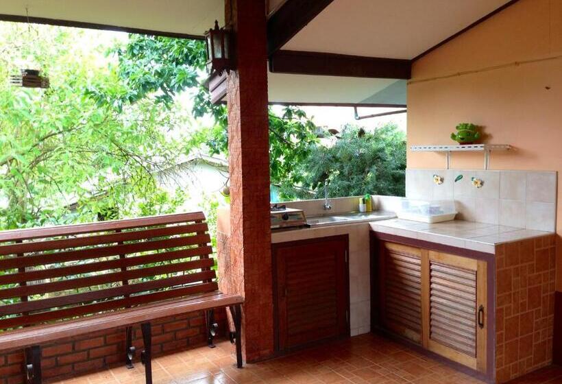 디럭스 트리플 룸, Baan Maihorm Guesthouse