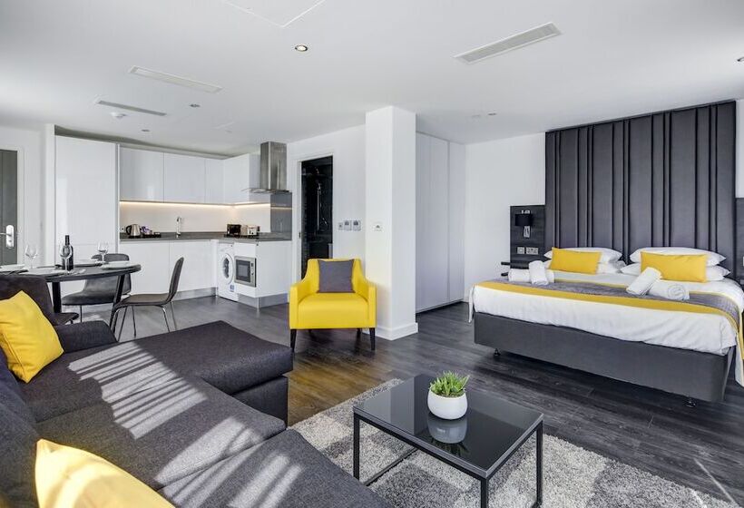 스탠다드 스튜디오, Dockside Apartments At Excel