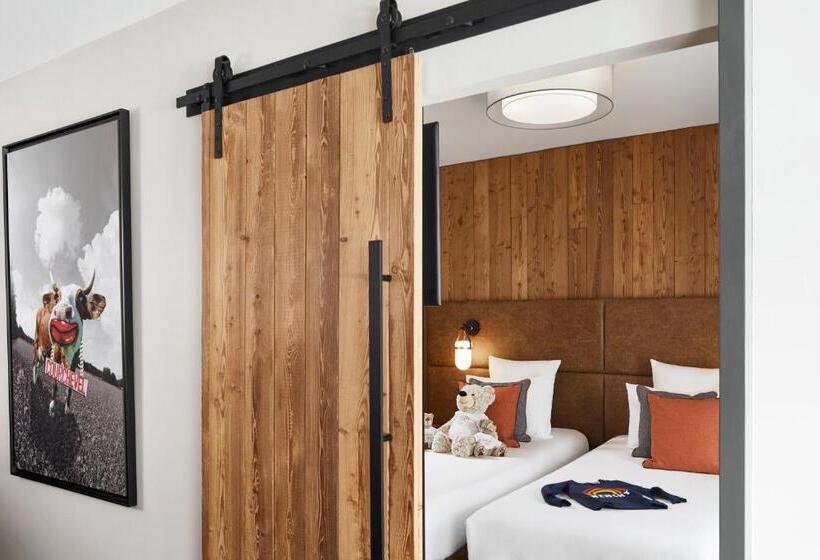 Family Suite, Ecrin Blanc Resort Courchevel   Aquapark