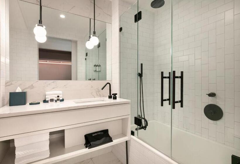 Люкс Кровать Кинг, Indigo   Williamsburg   Brooklyn, An Ihg