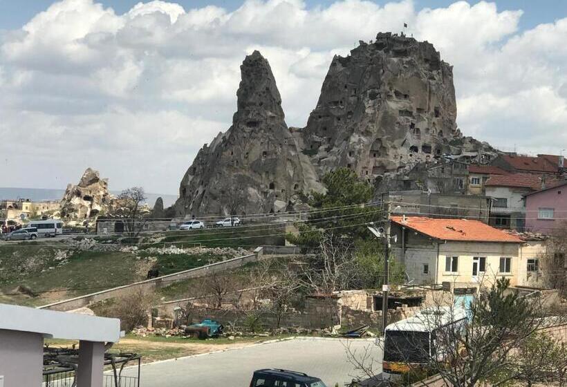 디럭스 스위트, Kemal Stone House