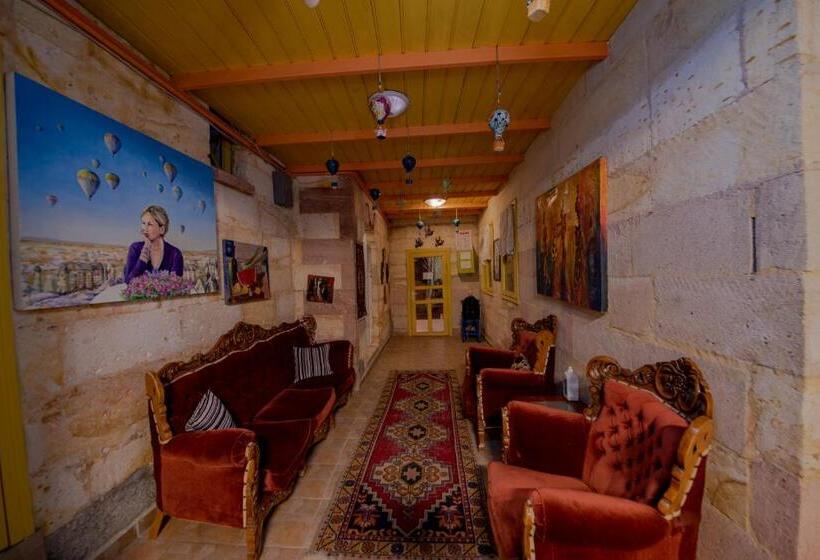 패밀리 룸, Kemal Stone House