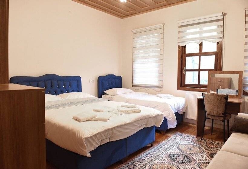 Номер Стандарт Трехместный, Oz Butik Otel Antik Kent Myrleia
