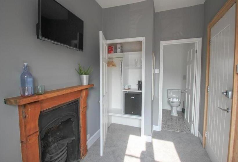 Quarto Estandar com Sacada, Millpool House