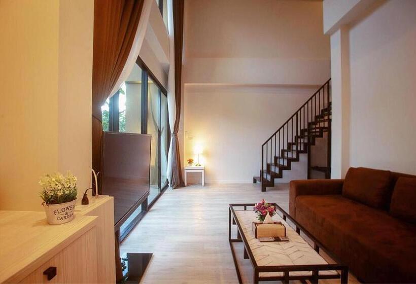 Люкс Дюплекс, T Rex Buriram Boutique Hotel New Hotel In Buriram