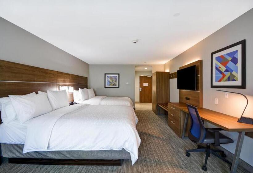 Номер Стандарт Адаптированный для Инвалидов, Holiday Inn Express & Suites   Houston Nasa   Boardwalk Area, An Ihg