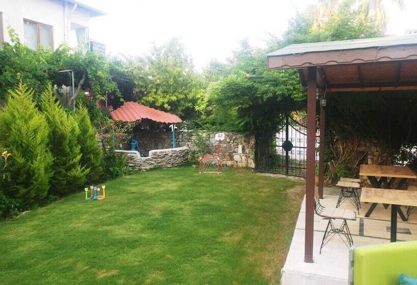 اتاق استاندارد با چشم‌انداز استخر, Nehir Dalyan Boutique Otel