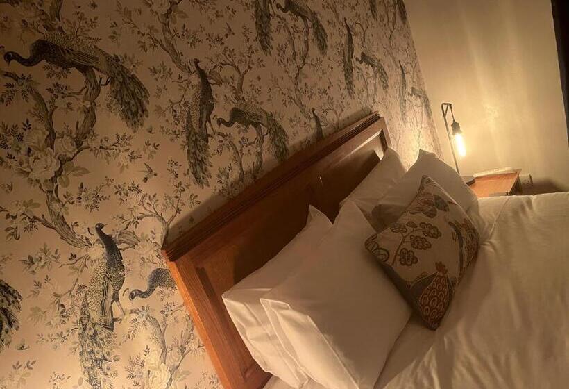 Quarto Estandar Cama King, The Bull