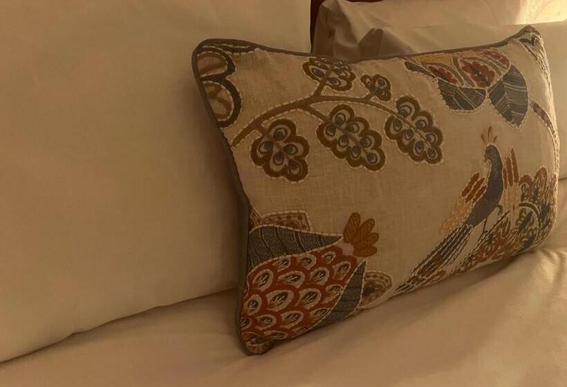 Quarto Estandar Cama King, The Bull