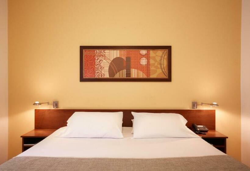 اتاق استاندارد چهار تخته, Gran Hotel Paysandú