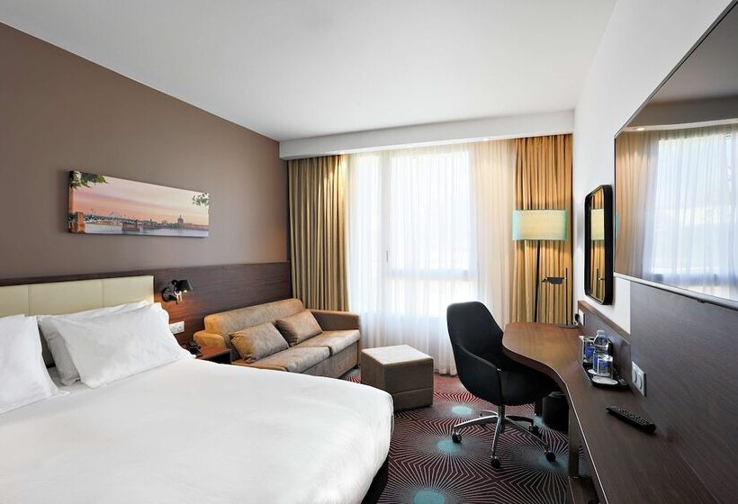 חדר משפחתי, Hampton By Hilton Toulouse Airport