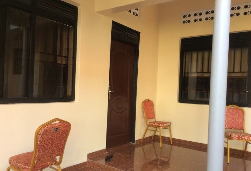 اتاق لوکس, Tita Tourist Resort