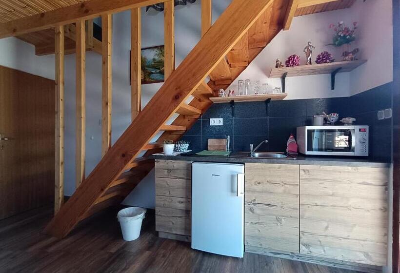 کابین, Guesthouse Stari Jasen