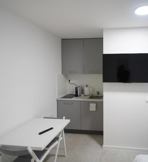 استودیوی لوکس, Apartments Choice