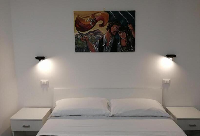 Полулюкс, Opera Boutique Rooms