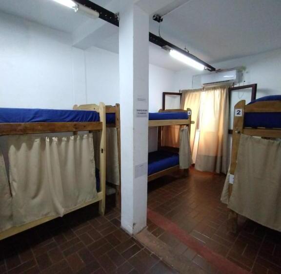 Кровать в Общей Комнате, Como En Casa Hostel