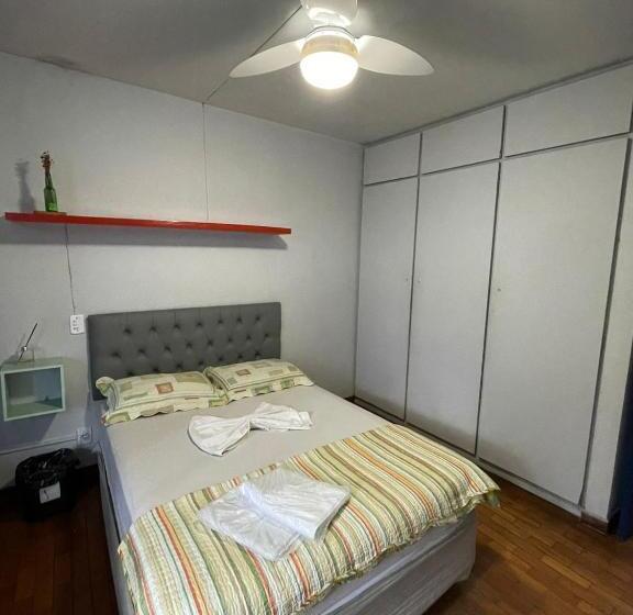 스탠다드 4인용 룸 공용 욕실, Da Orla Pampulha Hostel